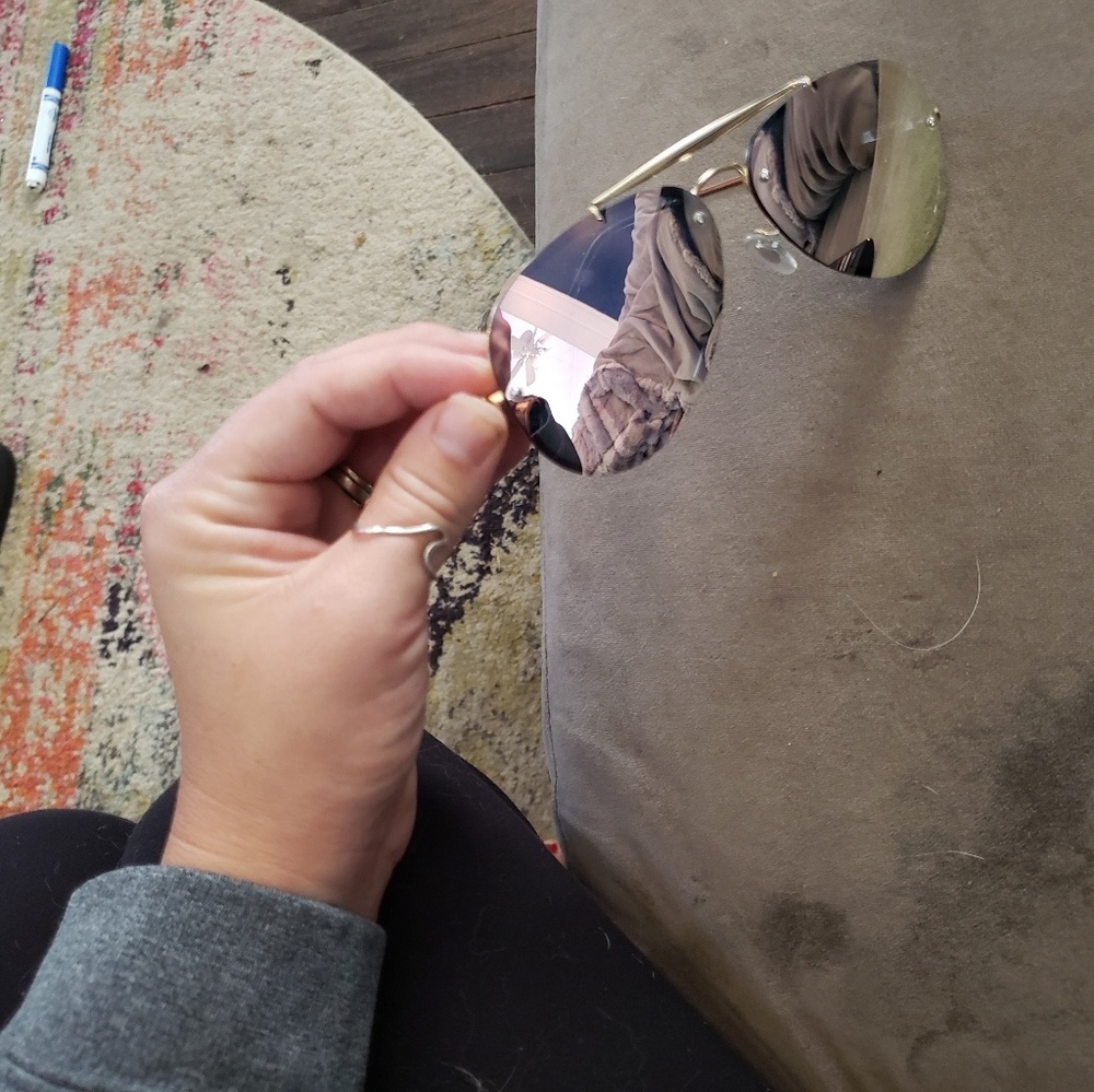 Pink mirrored sunglasses - Picture 2 of 3
